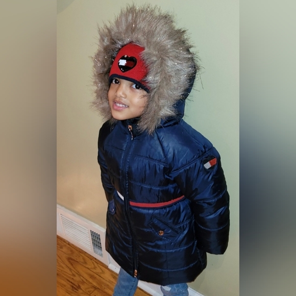 Tommy Hilfiger Toddler Girl Longline Faux Fur-Trim Puffer Jacket - Picture 5 of 9